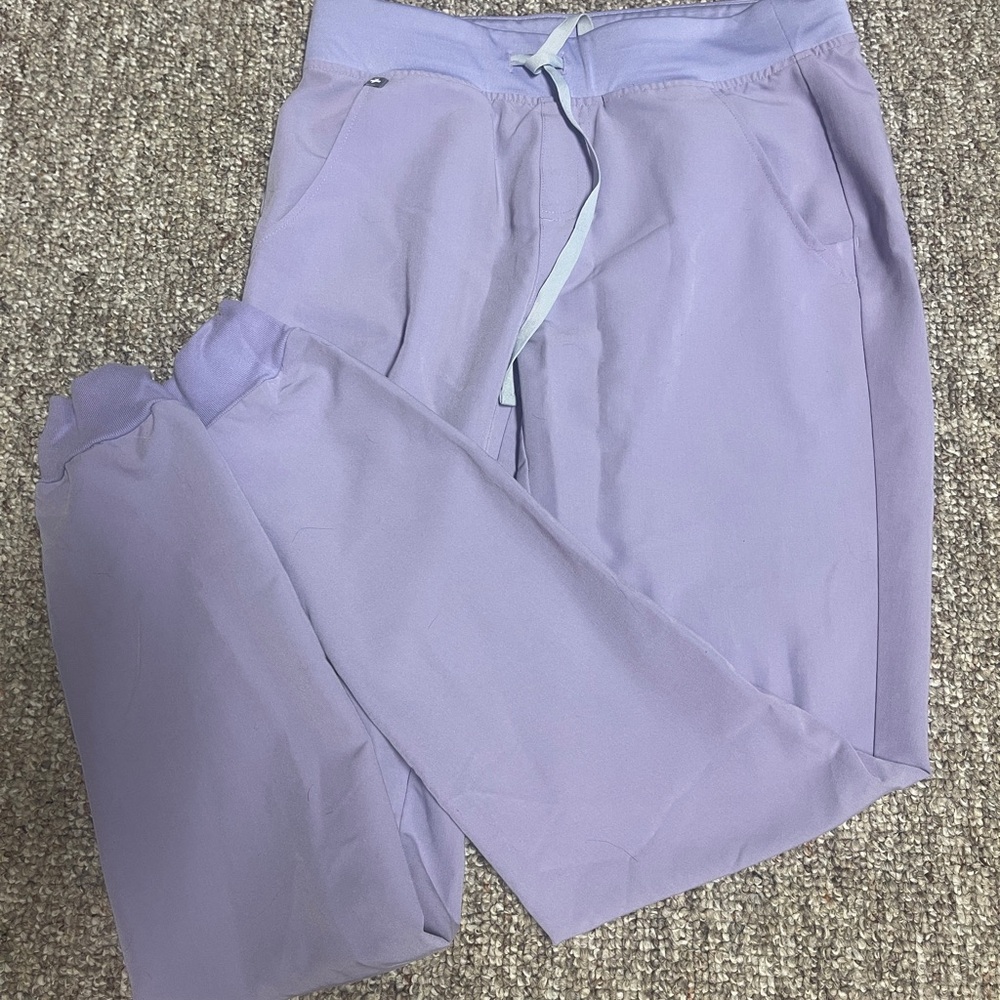 Women’s Figs Lavender scrubs